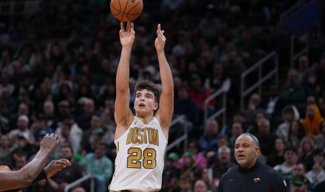 AIYOUXI-马祖拉谈28号秀冈萨雷斯：他打球很拼 防守直觉稍微领先一步