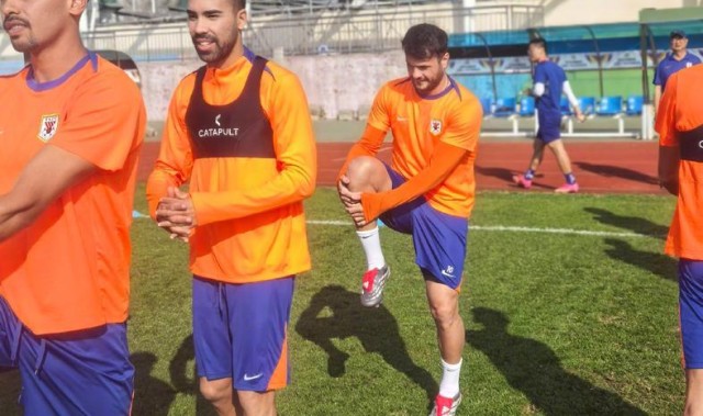 游戏平台-泰山对二雷太宽容了！洛佩斯把彭啸练出来了，1米91中场空降青岛