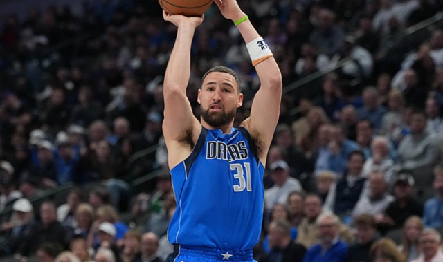 游戏资讯-西部排名又变了：湖人爆冷输球，勇士三喜临门，2队排名互换